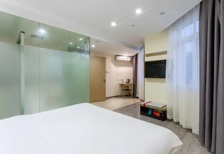 Ухань: Lijia Express Hotel (Wuhan Jinghe Square Branch)