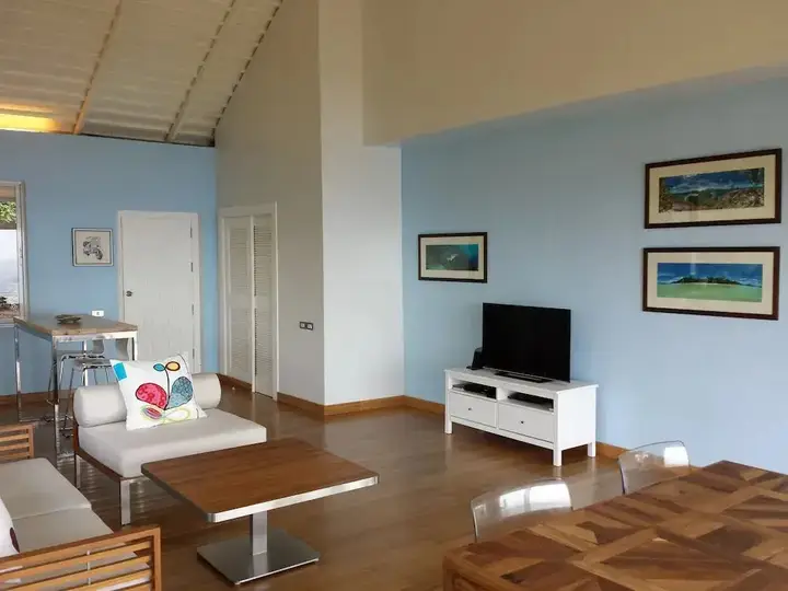 Мэй-Хаад-Бэй: Naroua Villas