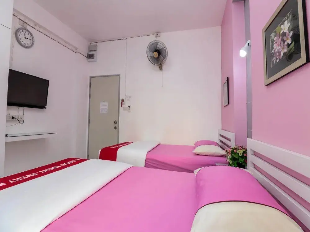 Бангкок: Nida Rooms Pubpla 83 Planet At Patta Place 81
