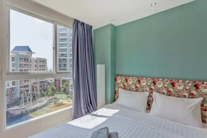 Паттайя: Grande Carribean sea view apartments Jomtien beach