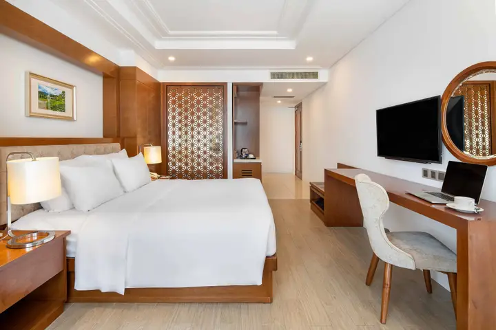 Дананг: Paris Deli Danang Beach Hotel