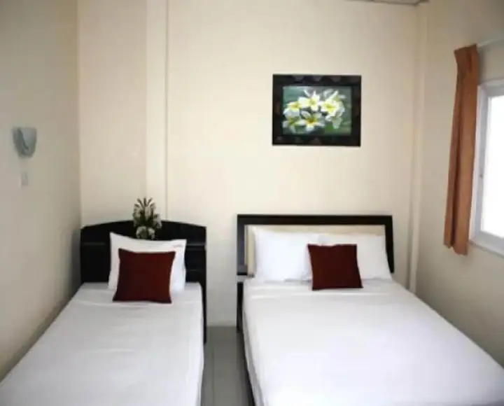 Пхукет: Enjoy Hotel