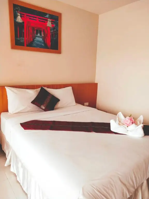 Баан-Хай: Grand Esie Service Apartment
