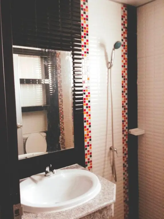 Баан-Хай: Grand Esie Service Apartment