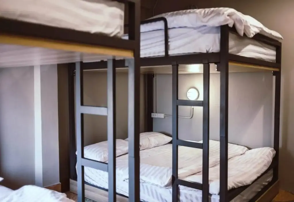Бангкок: Stash Hostel
