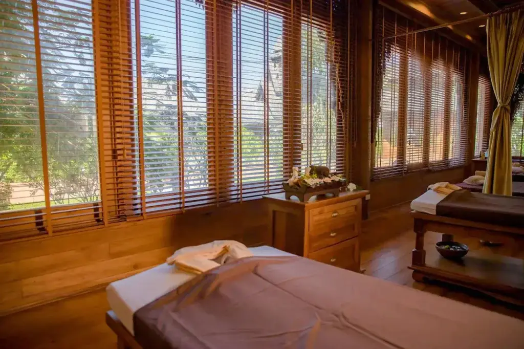 Такуа-Тунг: Курортный отель Santhiya Phuket Natai Resort & Spa