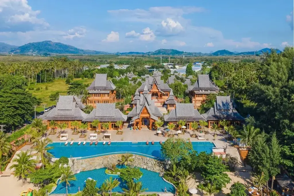 Курортный отель Santhiya Phuket Natai Resort & Spa — фото 1