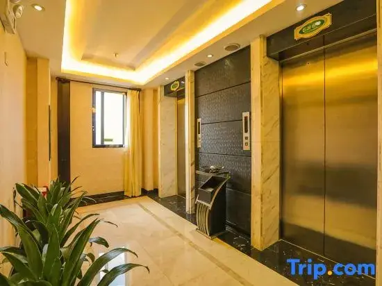 Чанша: Vienna Zhihao Hotel (Changsha Lugu Park Subway Station Branch)