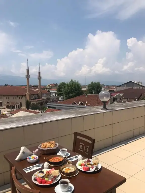 Дюздже: Han Otel