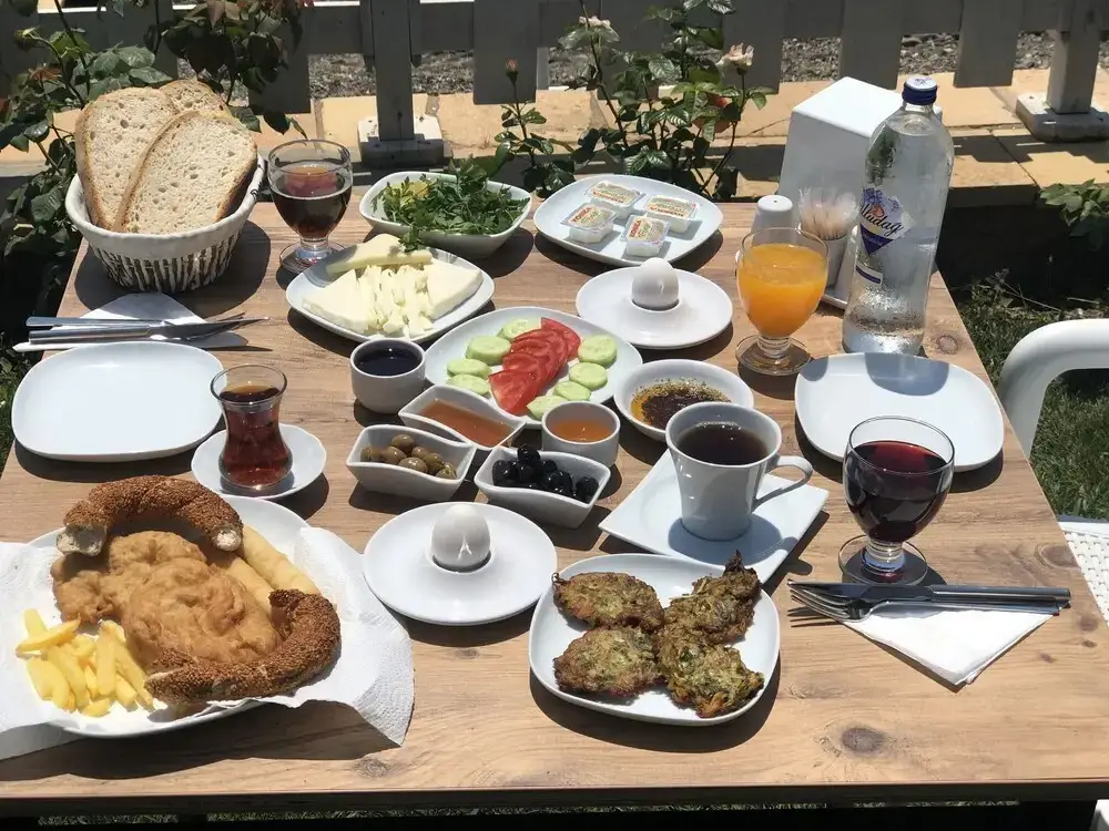 Айваджик: Les Olives Garden