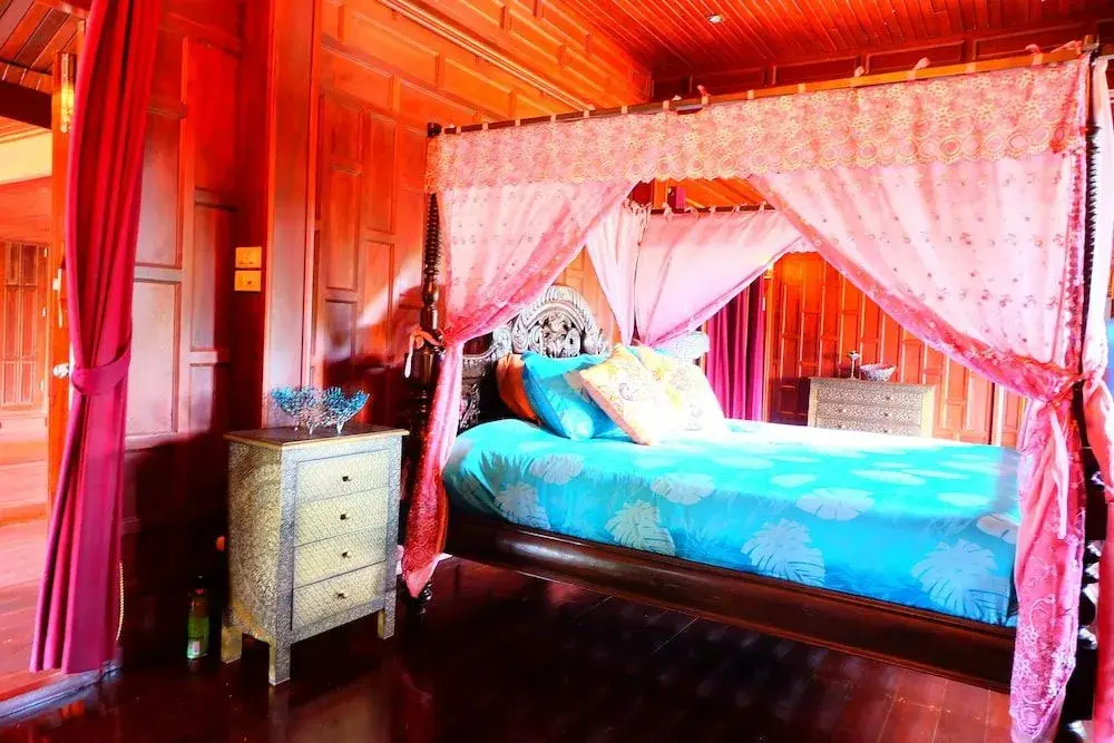 Накхонситхаммарат: Tree Home Plus Home Stay