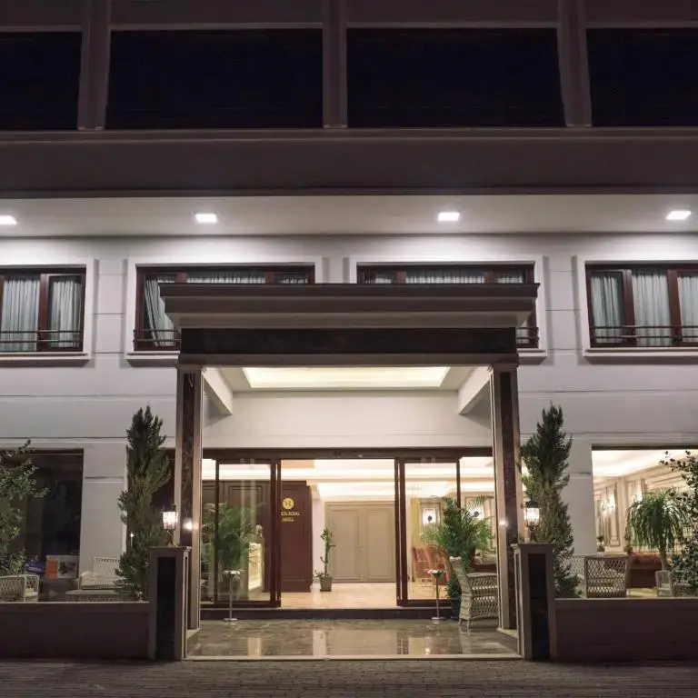 Vista Royal Hotel — фото 1