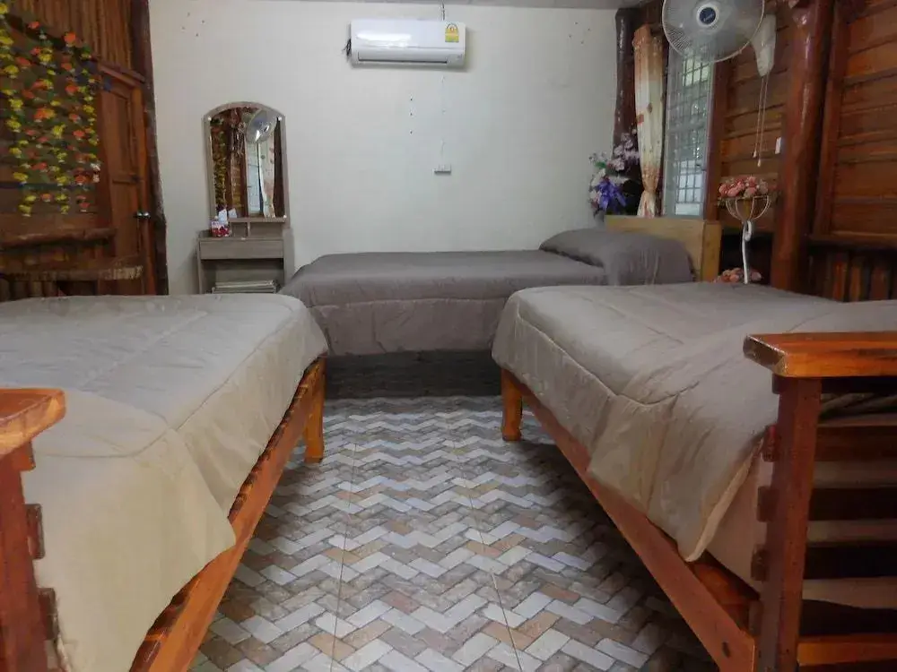 Пхитсанулок: Akechanok Resort&Homestay