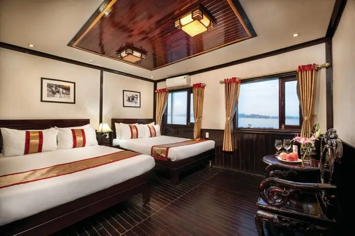 Халонг: Halong Moonlight Cruises