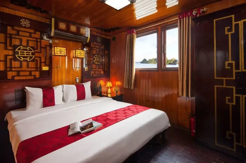 Халонг: Halong Moonlight Cruises