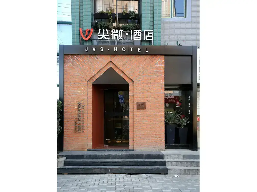 carousel image 0