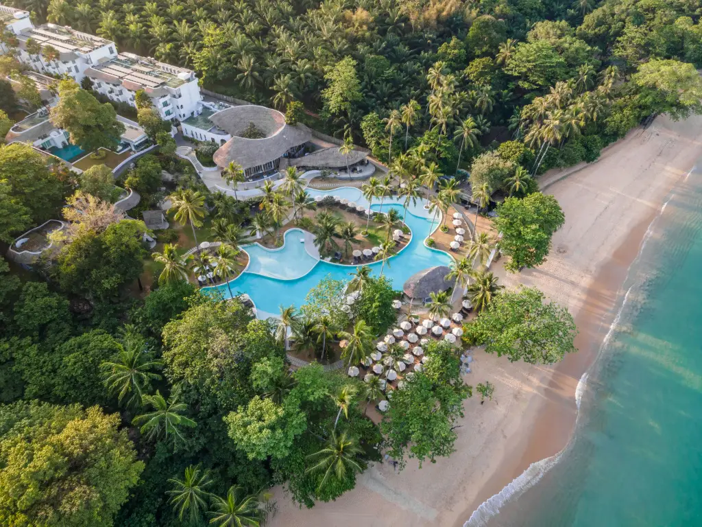 Курортный отель Eden Beach Khao Lak Resort & Spa — фото 1