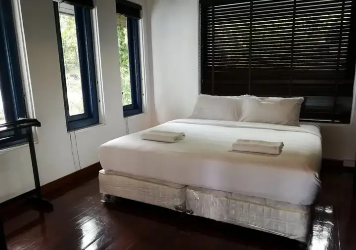 Пранбури : Koo Fah Keang Talay Resort