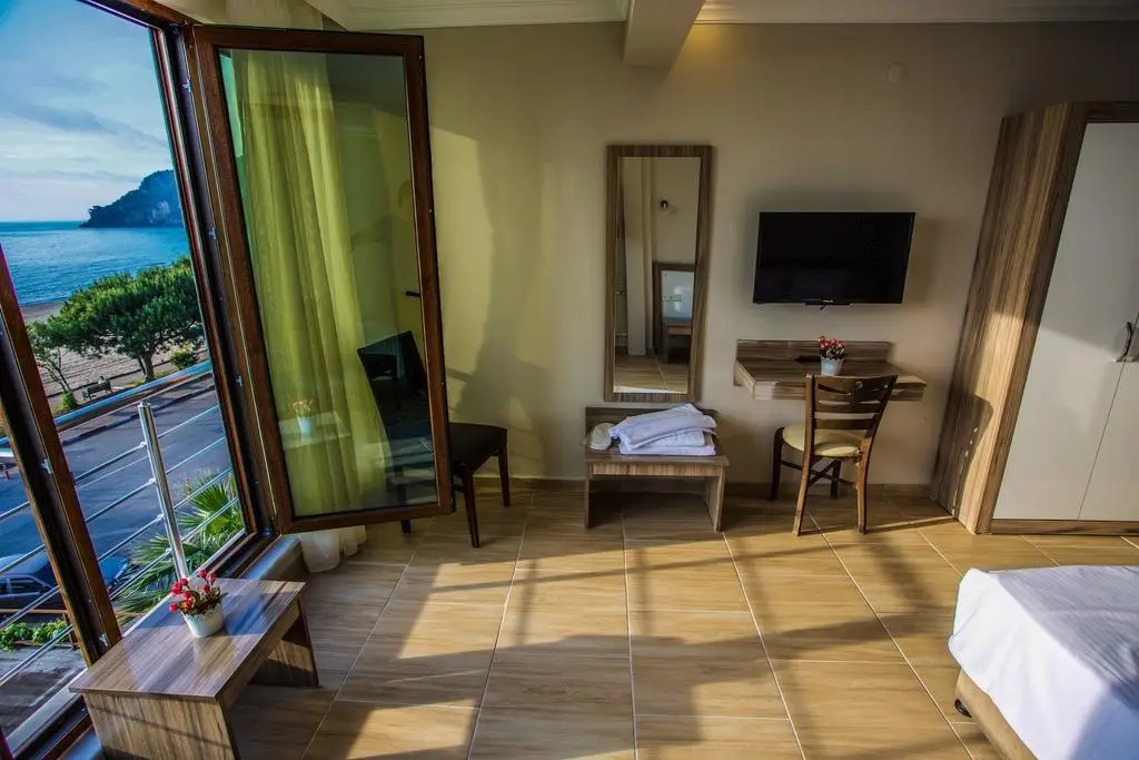 Бартын: Alihan Hotel
