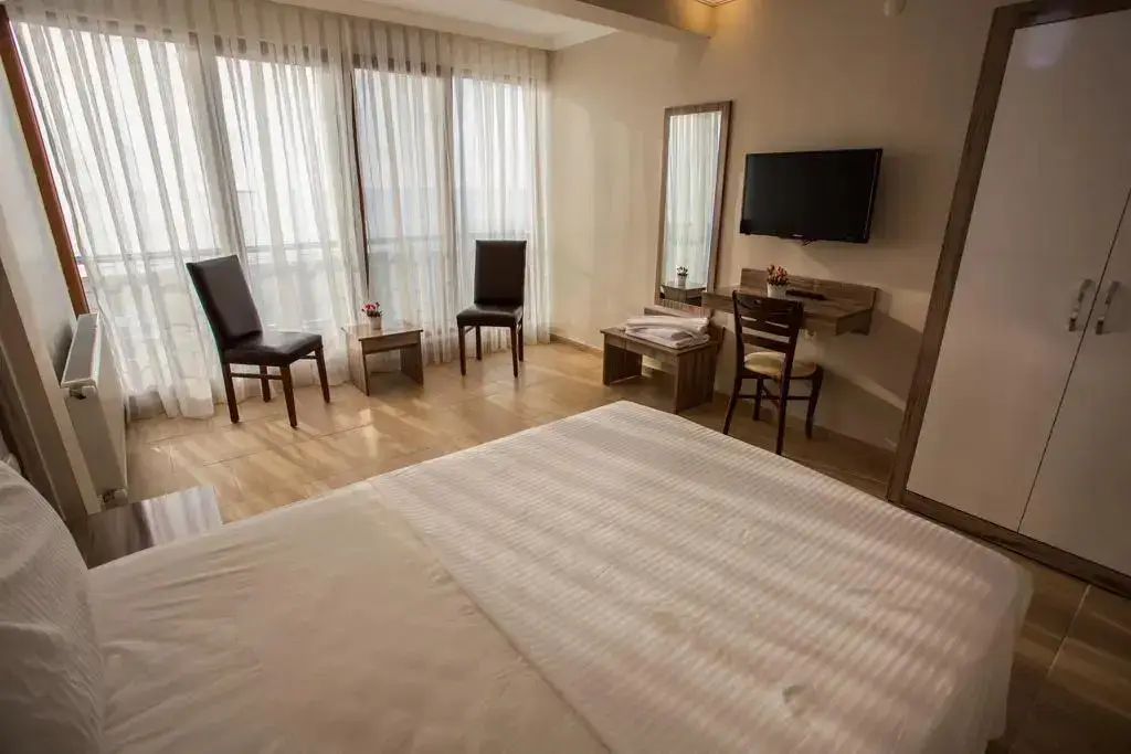 Бартын: Alihan Hotel