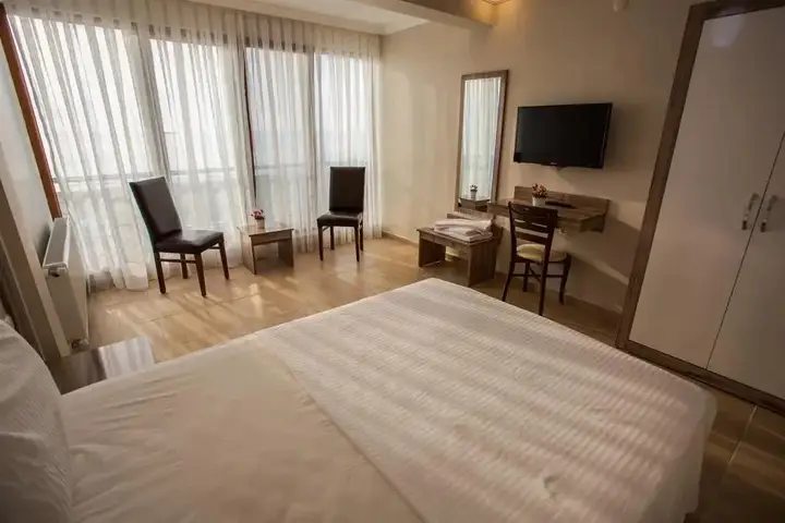 Бартын: Alihan Hotel