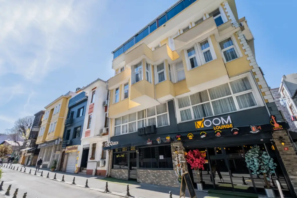 Стамбул: Отель The Queen Hotel