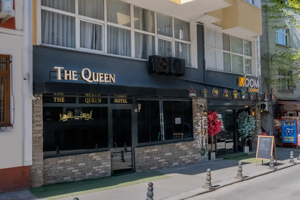 Стамбул: Отель The Queen Hotel