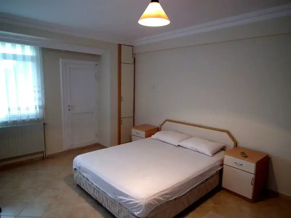 Гокбел: Villa Pirinc