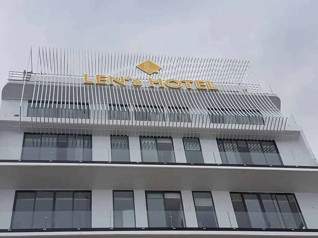 Len Hotel — фото 1