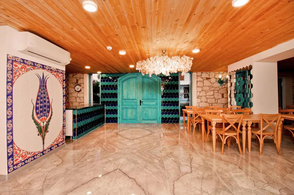 Анталья: Dam Hotel Lara