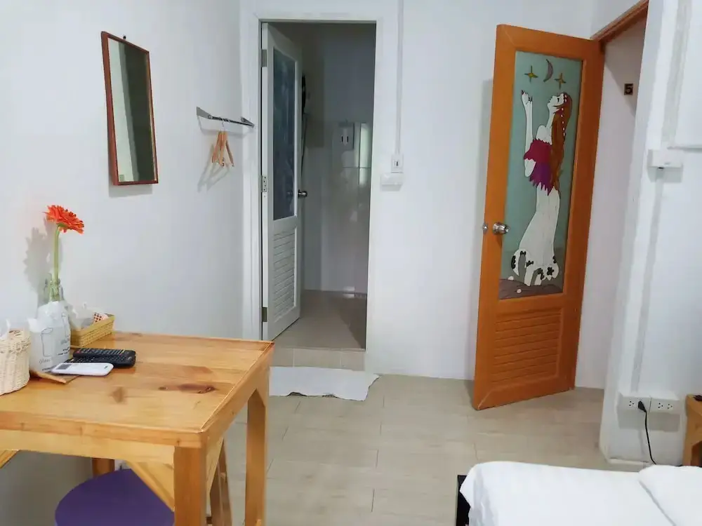 Бангкок: D House Hostel