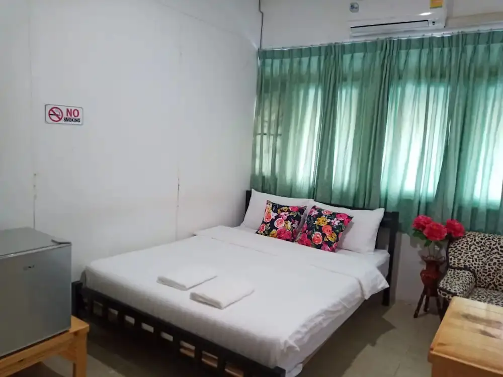 Бангкок: D House Hostel