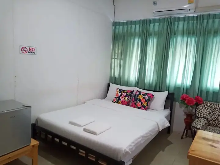 Бангкок: D House Hostel