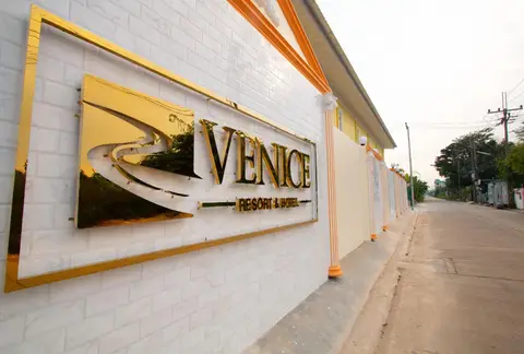 Venice Resort — фото 1