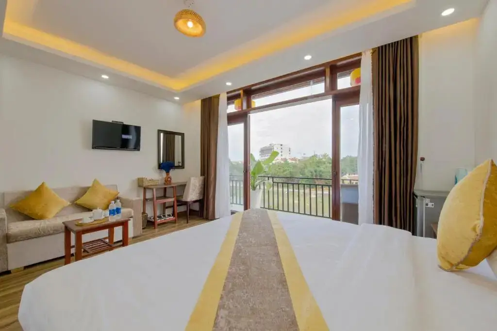 Хойан: Anriva Hoi An