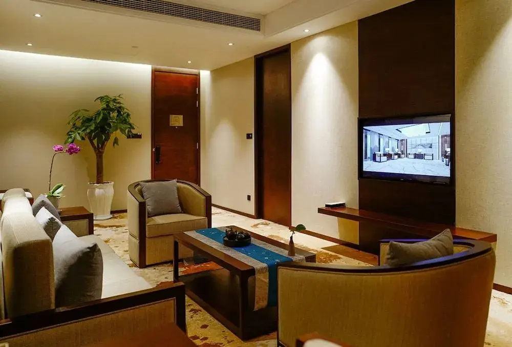Линьи: Mr.D Hotel