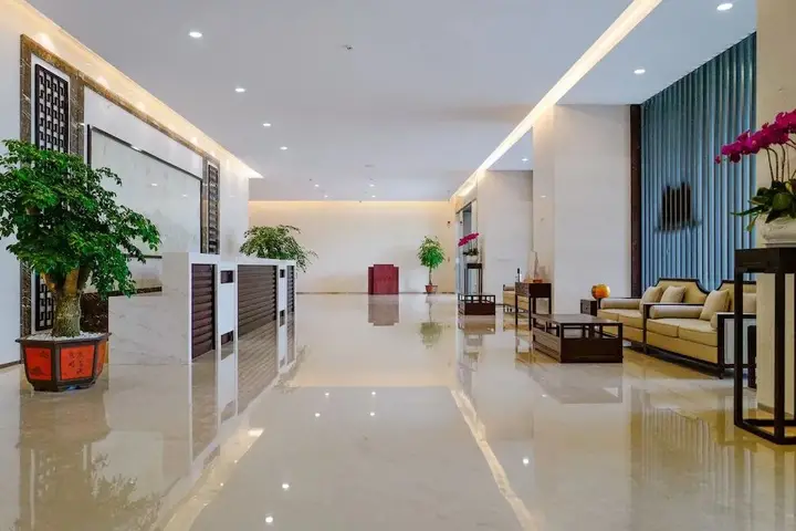 Линьи: Mr.D Hotel
