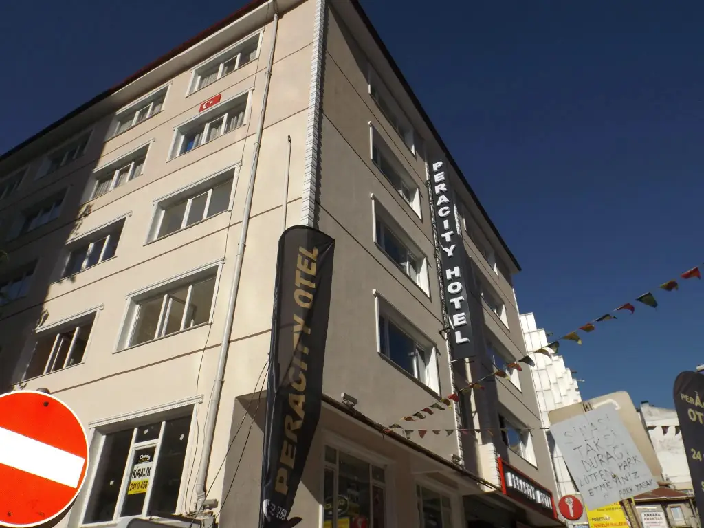 Peracity Hotel — фото 1