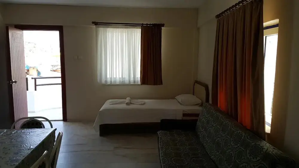 Кушадасы: Ozgun Apart Hotel