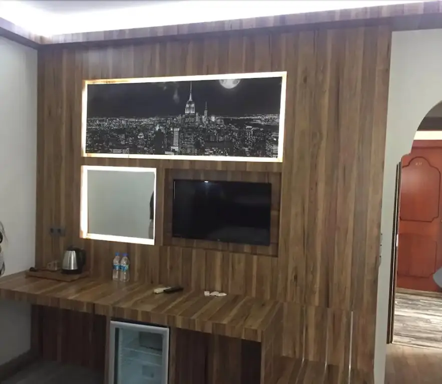 Измир: Karsiyaka Otel