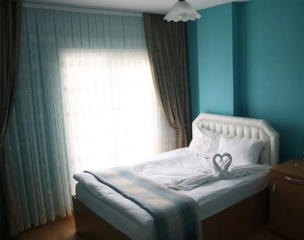 Сайл: Palmiye Hotel
