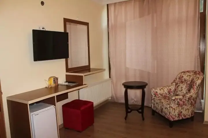 Енис: Yenice Goknar Hotel