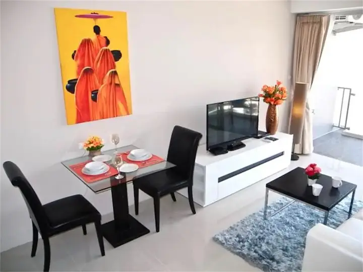 Муанг: Chic Karon New Studio