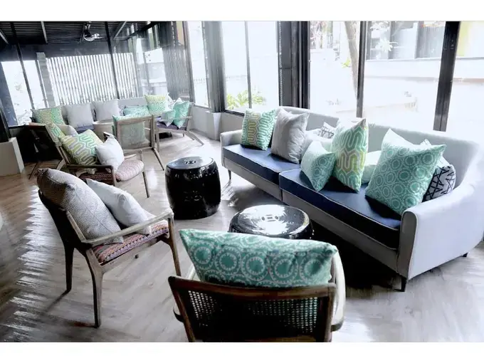 Муанг: Ang Mor Lao Hotel