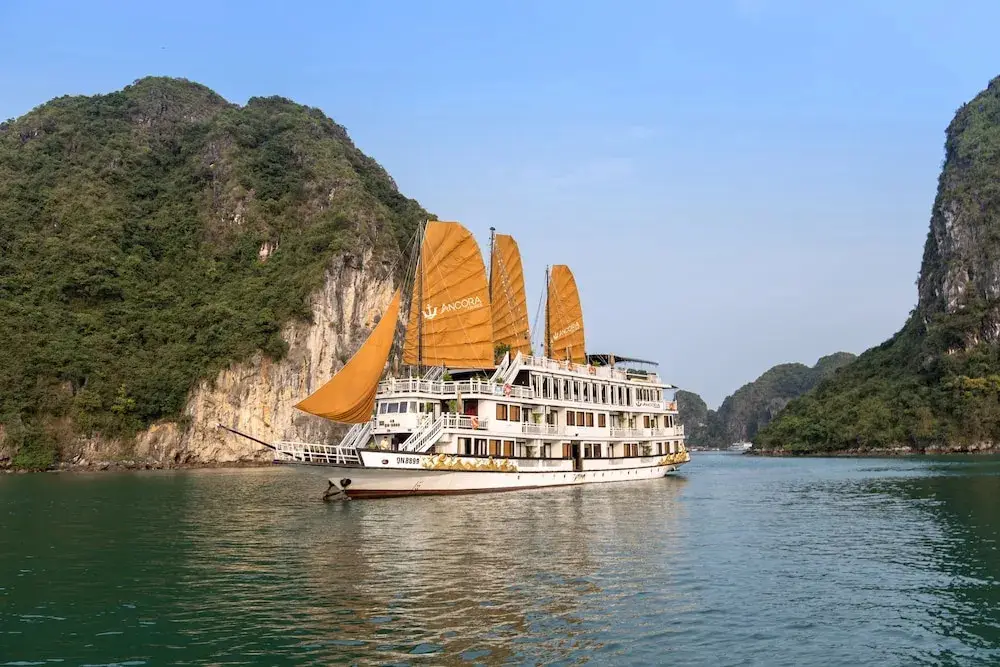 Халонг: Ancora Cruises