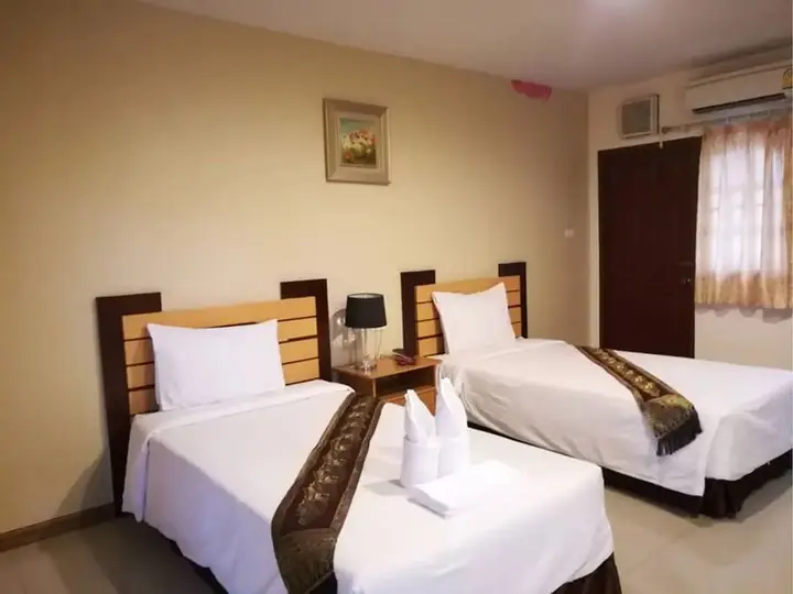 Нахон Фаном: Rabphorn Inn