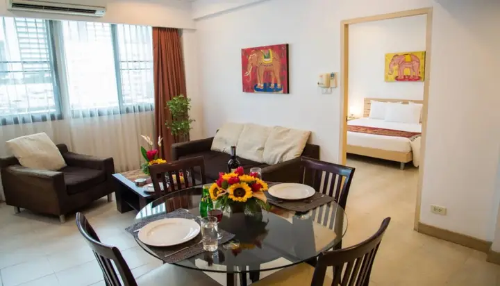 Бангкок: Tarntawan Place Apartments