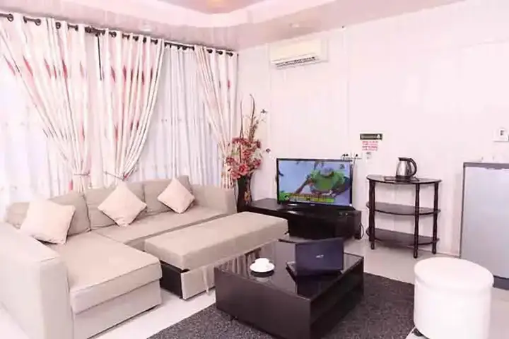 Тхунг Бан Ват: Hueanwaddkhian Resort