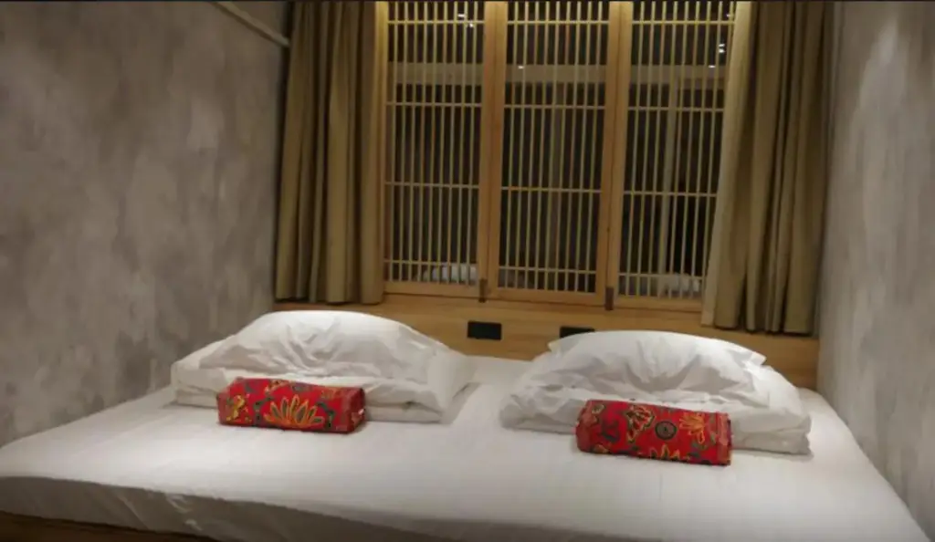 Сиань: Xi'an Simple Palace