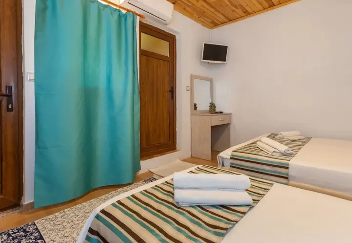 Чиралы: Çıralı Likya Yanartaş Bungalow